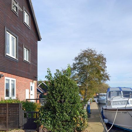 Davids Island Villa Wroxham Eksteriør bilde