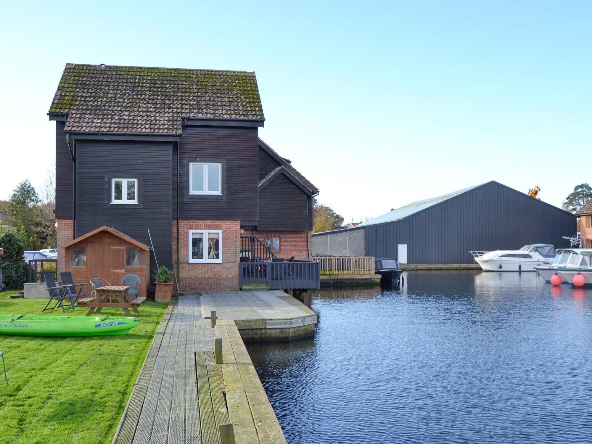 Davids Island Villa Wroxham Eksteriør bilde