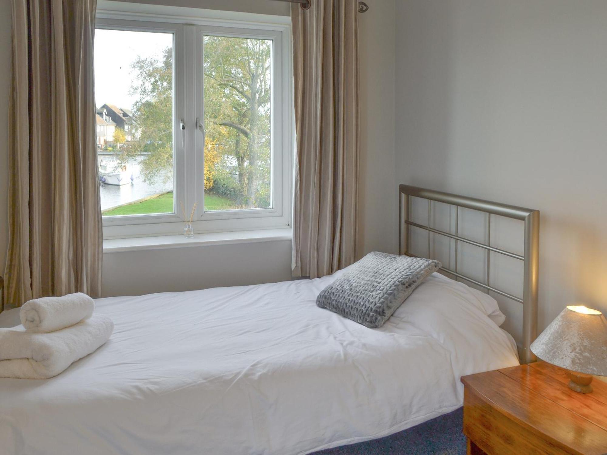 Davids Island Villa Wroxham Eksteriør bilde